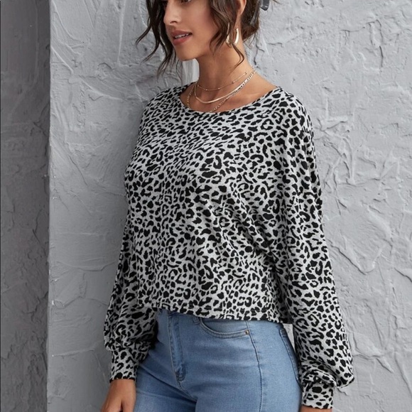 Lantern Sleeve Leopard Sweater - Picture 4 of 7